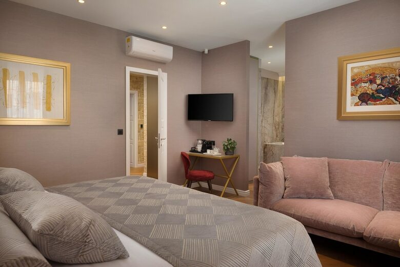 Bed & Breakfast Five Elements Luxury Rooms
