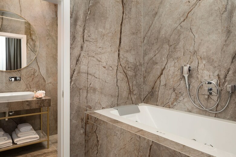 Bed & Breakfast Five Elements Luxury Rooms