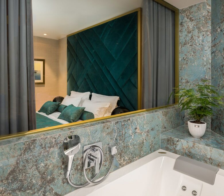 Bed & Breakfast Five Elements Luxury Rooms