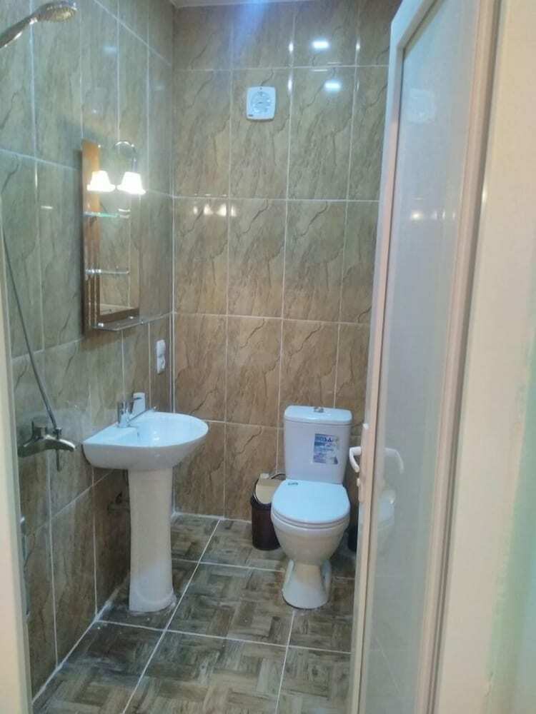 Hotel Lutrezi Guest House