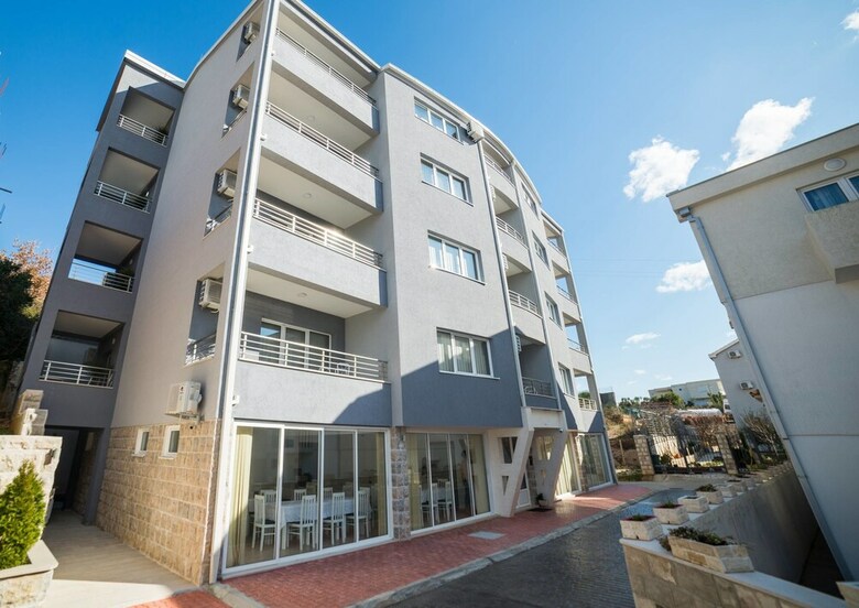Aparthotel Hotel B-elite