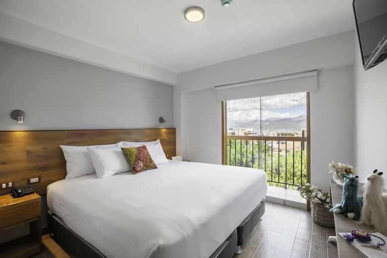 Muru Homely Hotel