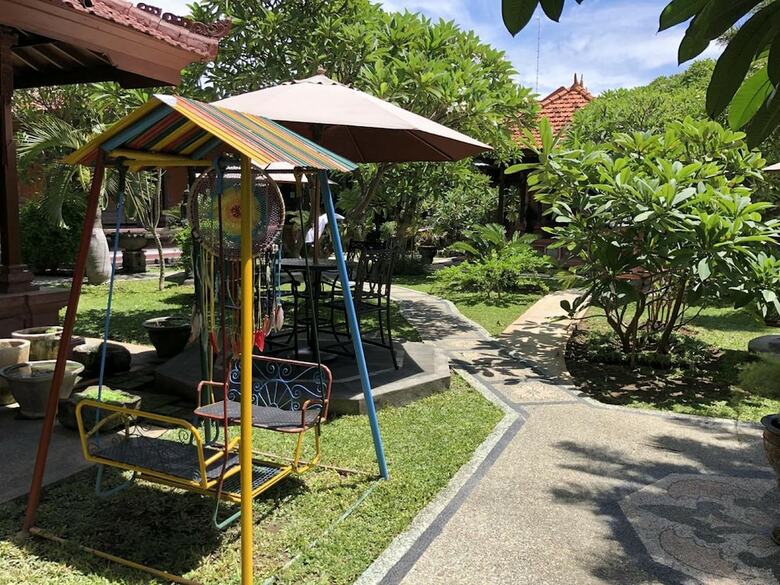 Bed & Breakfast D' Kubu Legian