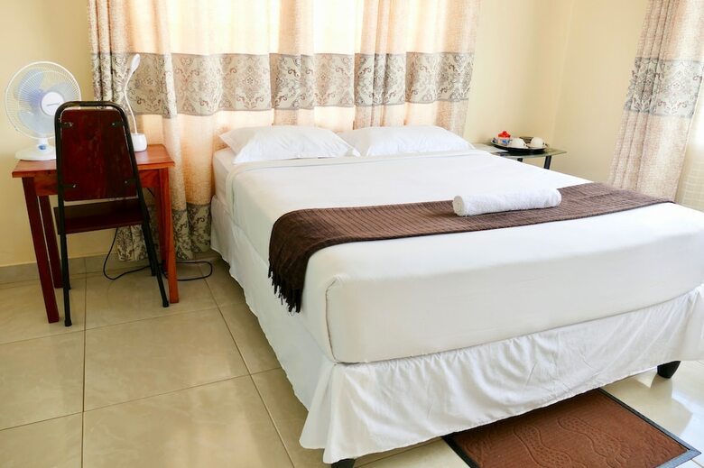 Hotel Shockwave Home