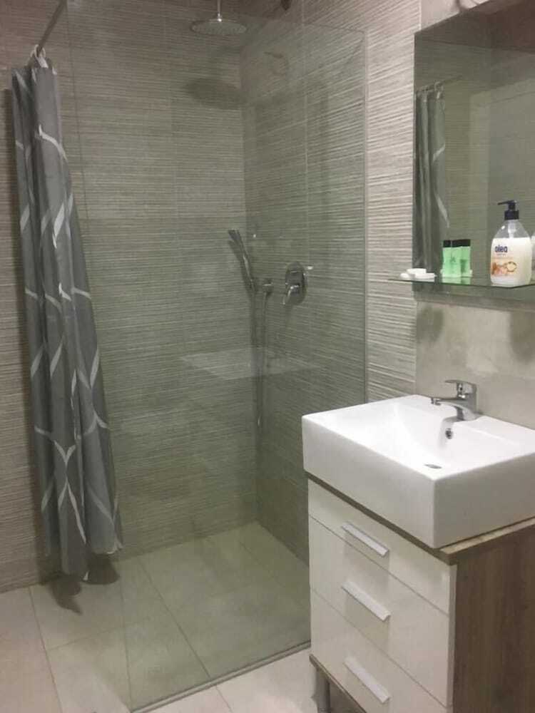 Sea Star Apartments