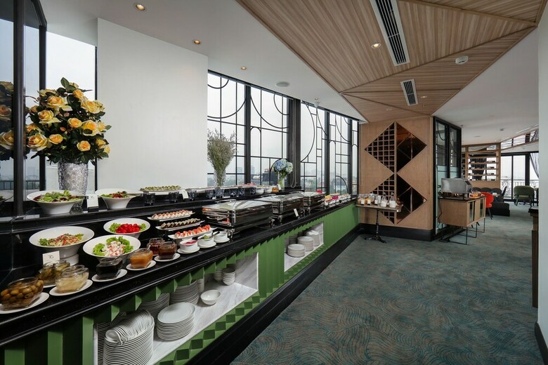 Delicacy Central Hotel & Spa