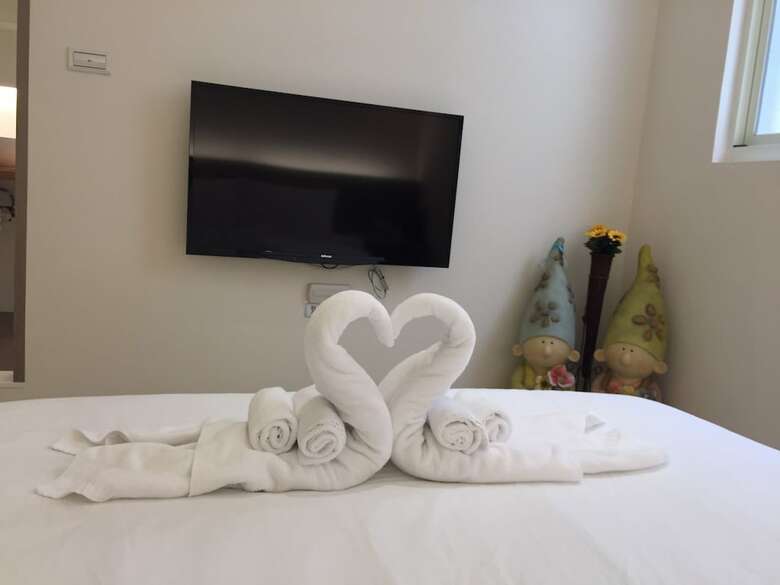 Hotel Happiness Dot