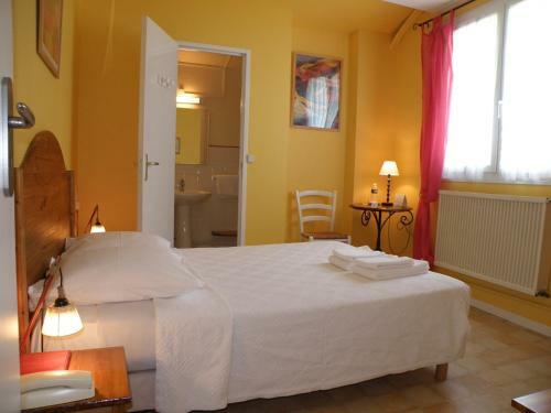 Hotel H�tel Relais De Chabri�res