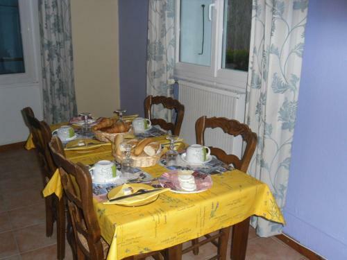 Hotel H�tel Relais De Chabri�res