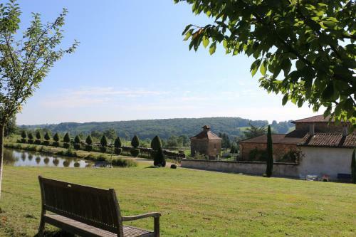 Bed & Breakfast Manoir De Malfarat