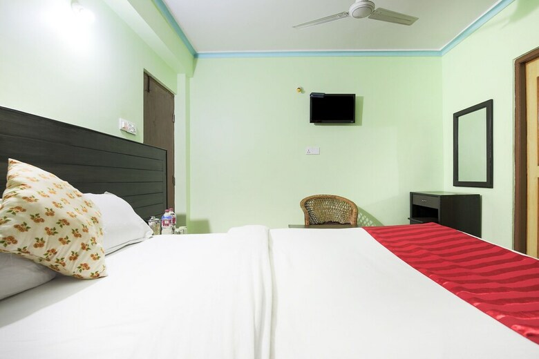 Oyo 391 Hotel Rudrakshya