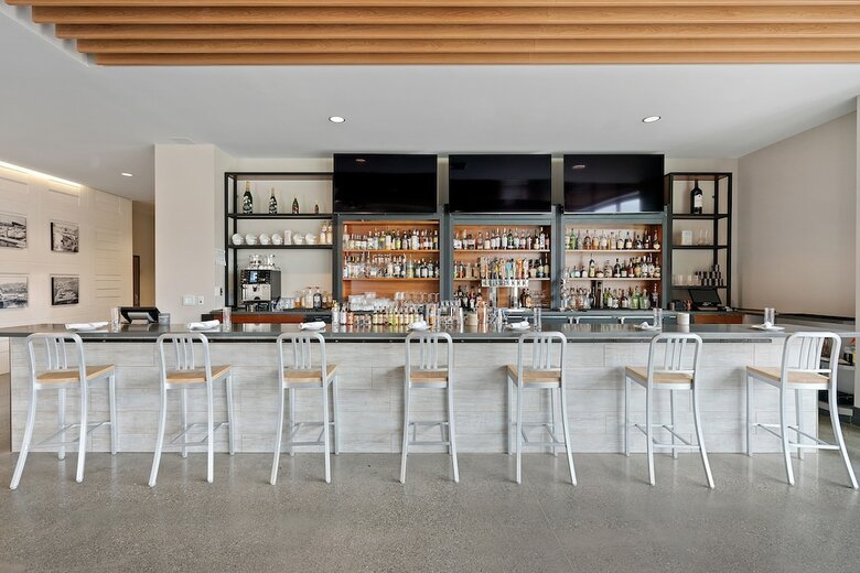 Hotel Indigo Everett - Waterfront Place