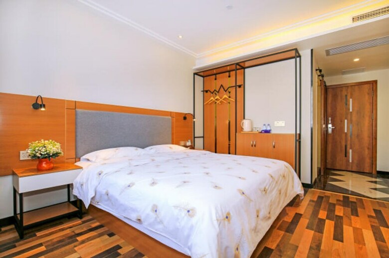 Guilin Lemmy Hotel
