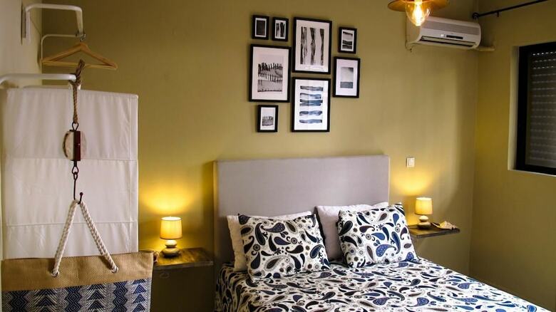 Hostal Rodos Backpackers