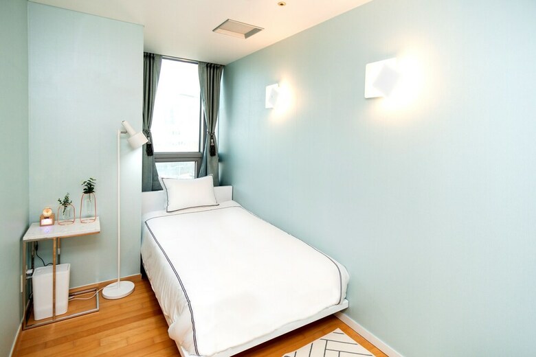 Incheon Airport Capsule Hotel No.1