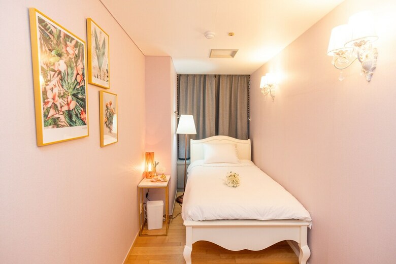 Incheon Airport Capsule Hotel No.1