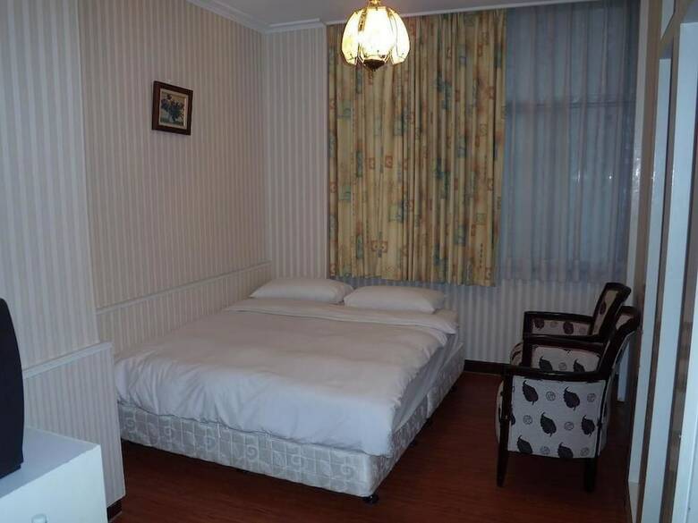 Chung Shan Business Hotel