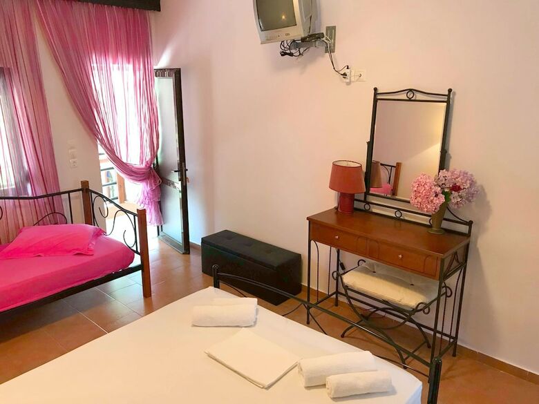 Hotel Studios Rania