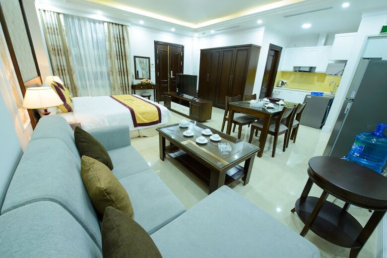 Aparthotel The Shine Office And Apartment