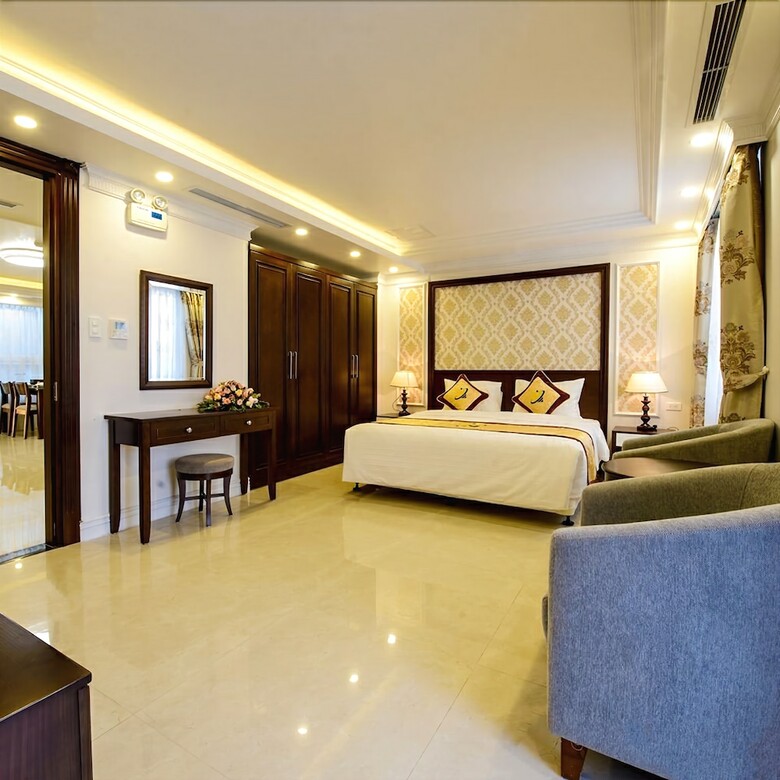Aparthotel The Shine Office And Apartment