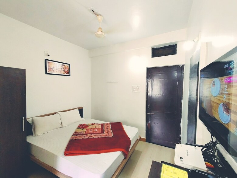 Hotel Radhika Palace
