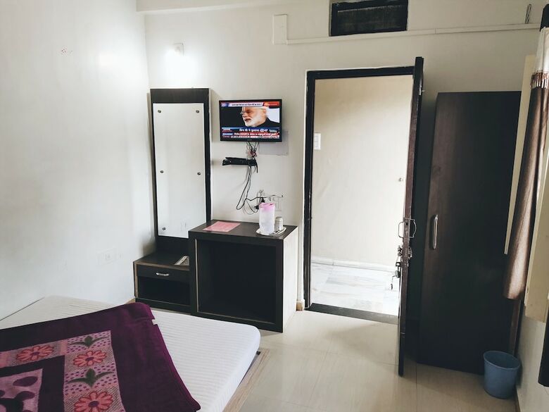 Hotel Radhika Palace