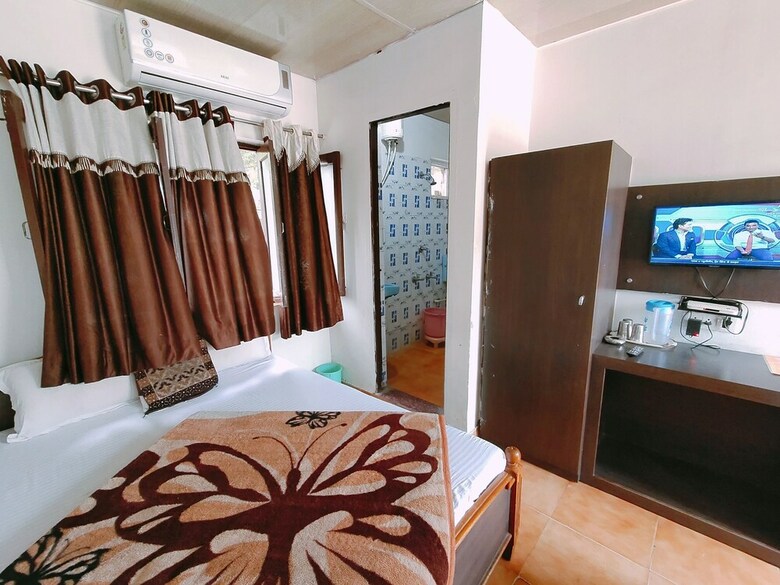 Hotel Radhika Palace