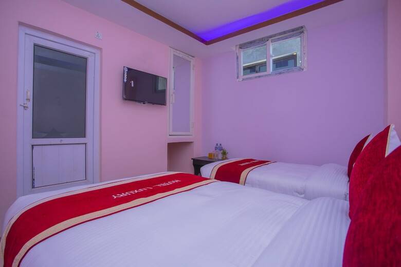Oyo 303 Hotel Luxury