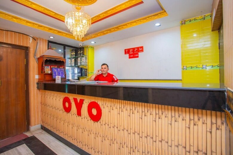 Oyo 304 Hotel Manmana