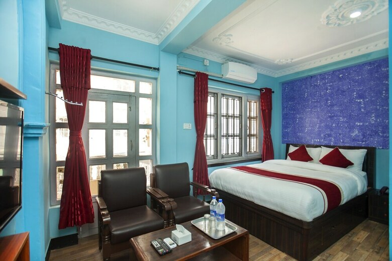 Oyo 372 Hotel Happy Inn