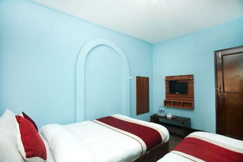 Oyo 372 Hotel Happy Inn