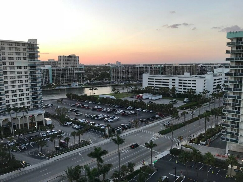 Lovely 2br/2 Bath Hollywood Beach!!!
