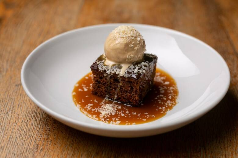 Bed & Breakfast The Cowdray Arms