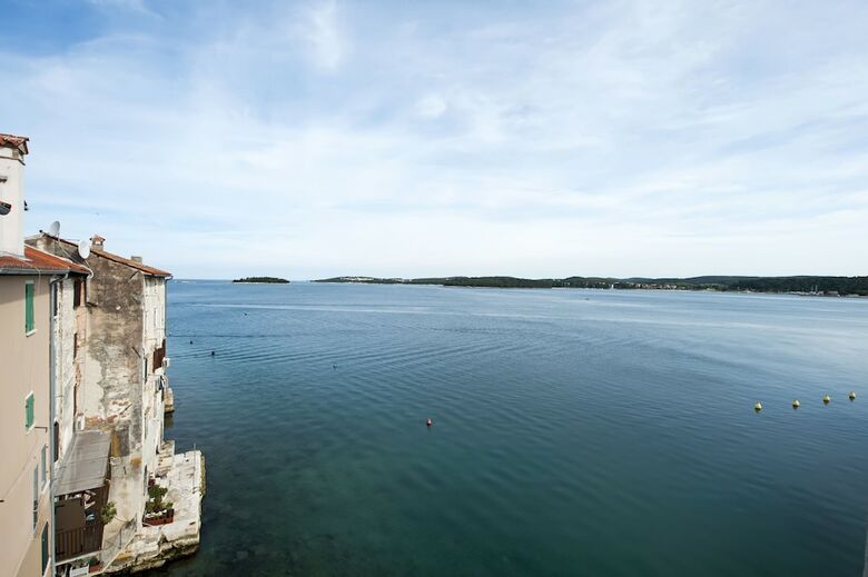 Apartamentos Sunrise Sea View
