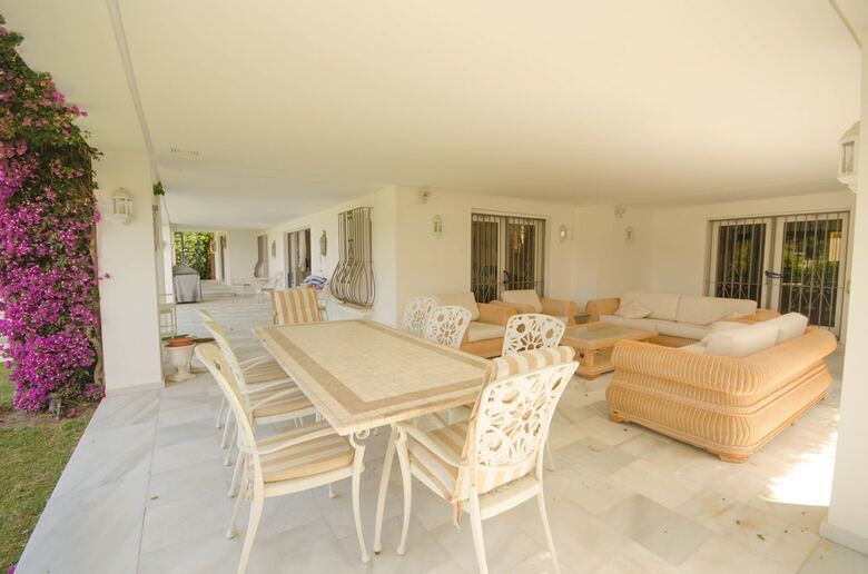 Villa Shayna