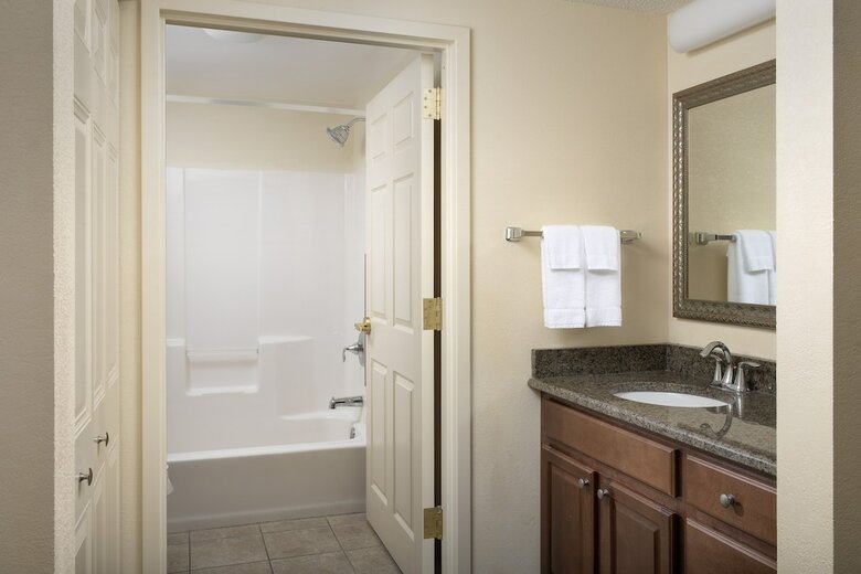 Hotel Staybridge Suites North Brunswick