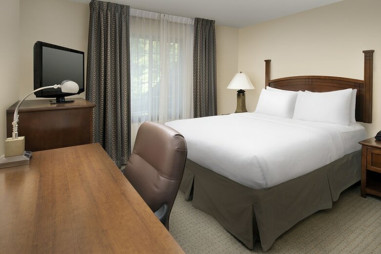 Hotel Staybridge Suites North Brunswick