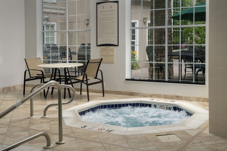 Hotel Staybridge Suites North Brunswick