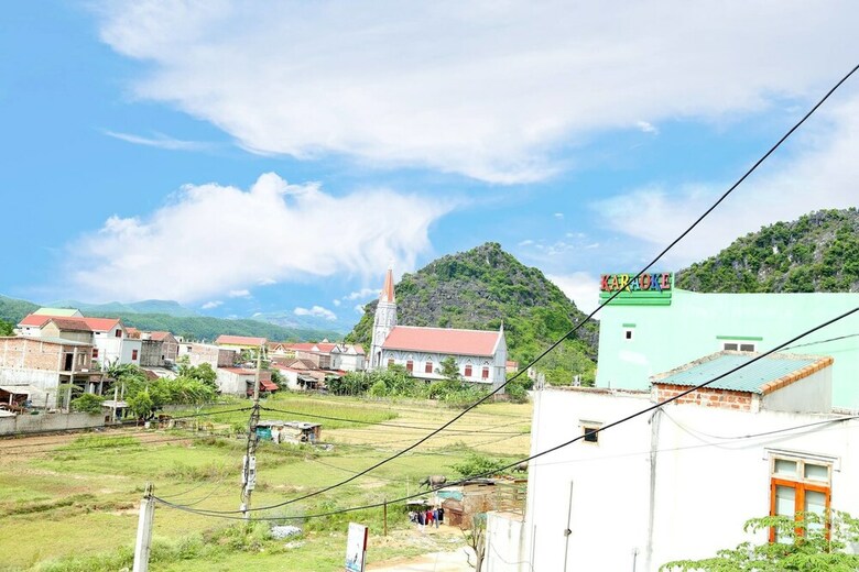 Son Tinh Hotel