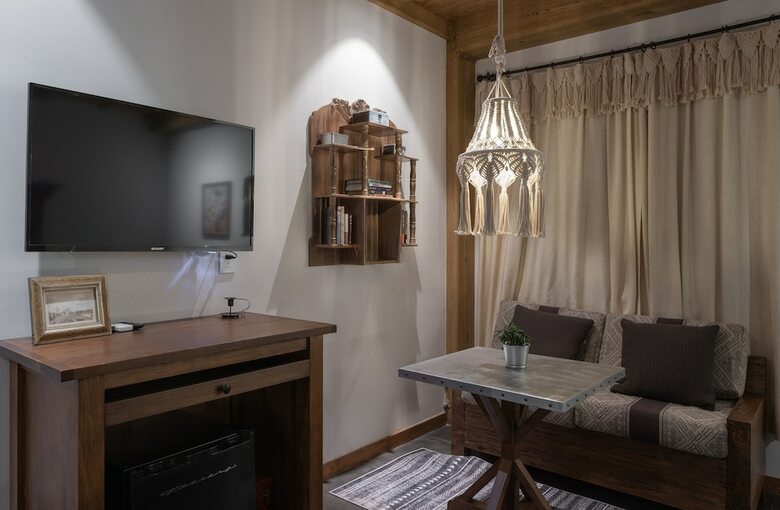 Castle Farmstay Hotel