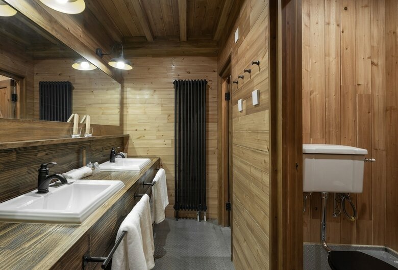 Castle Farmstay Hotel