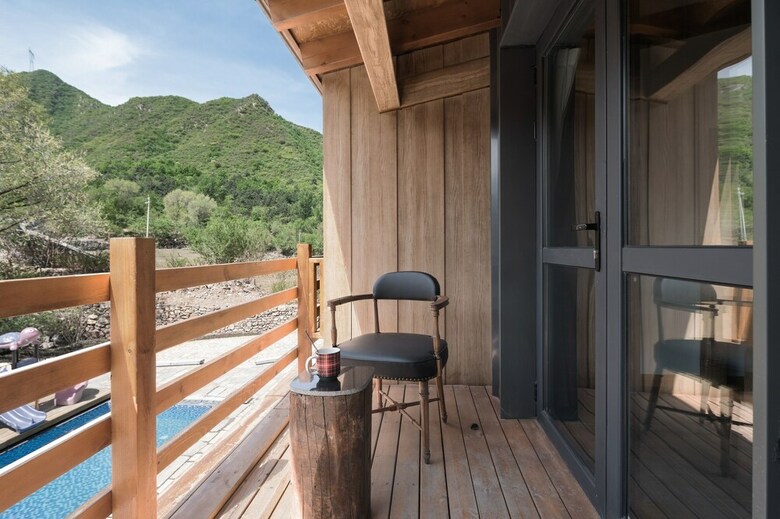 Castle Farmstay Hotel