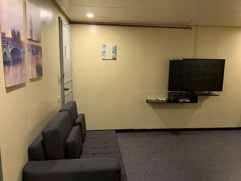 Hotel Acme Inn Subic