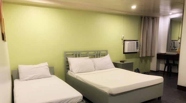 Hotel Acme Inn Subic
