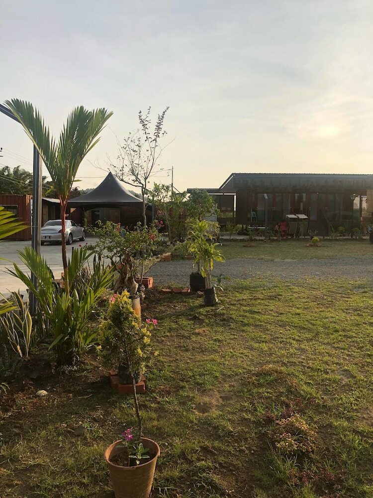 Motel Chan's Smart Living Inn Semporna