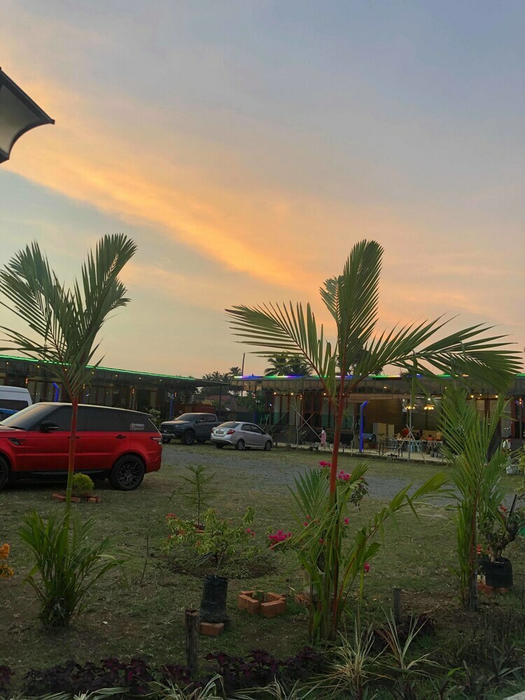 Motel Chan's Smart Living Inn Semporna