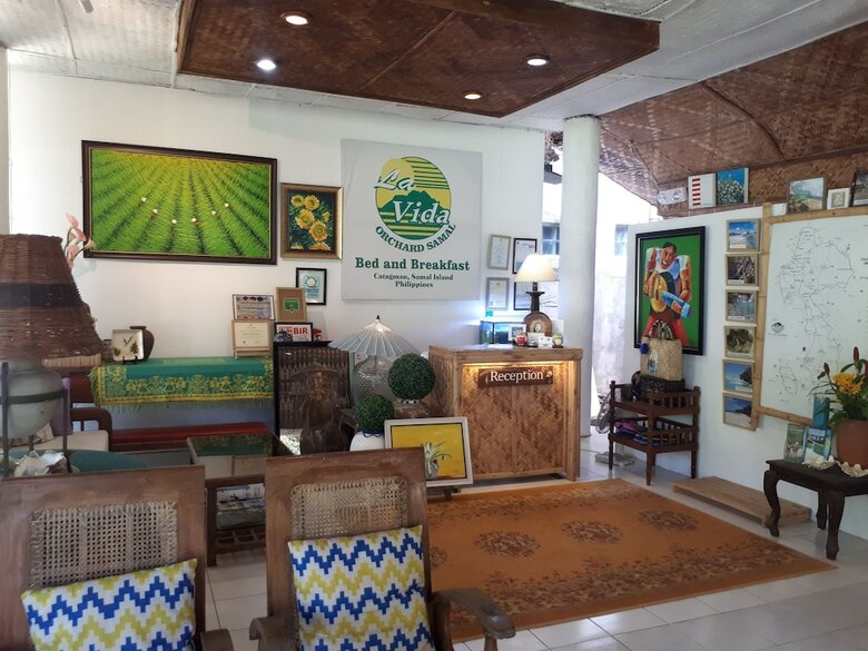 Hostal La Vida Hostel