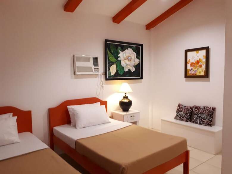 Hostal La Vida Hostel