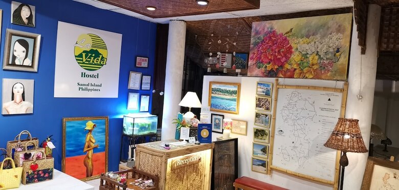 Hostal La Vida Hostel