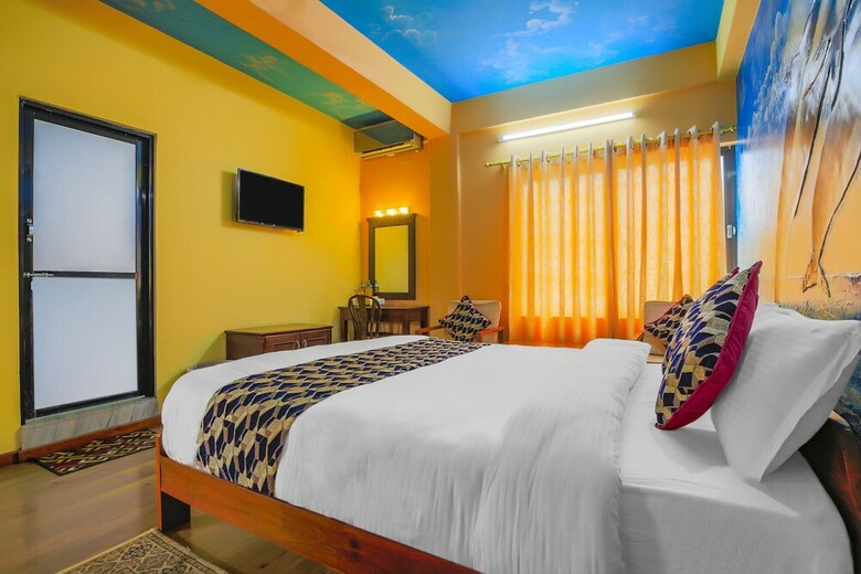 Oyo 403 Hotel Paradise Inn